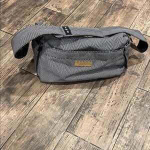 Ju-Ju-Be Black and White Chevron Baby Bag